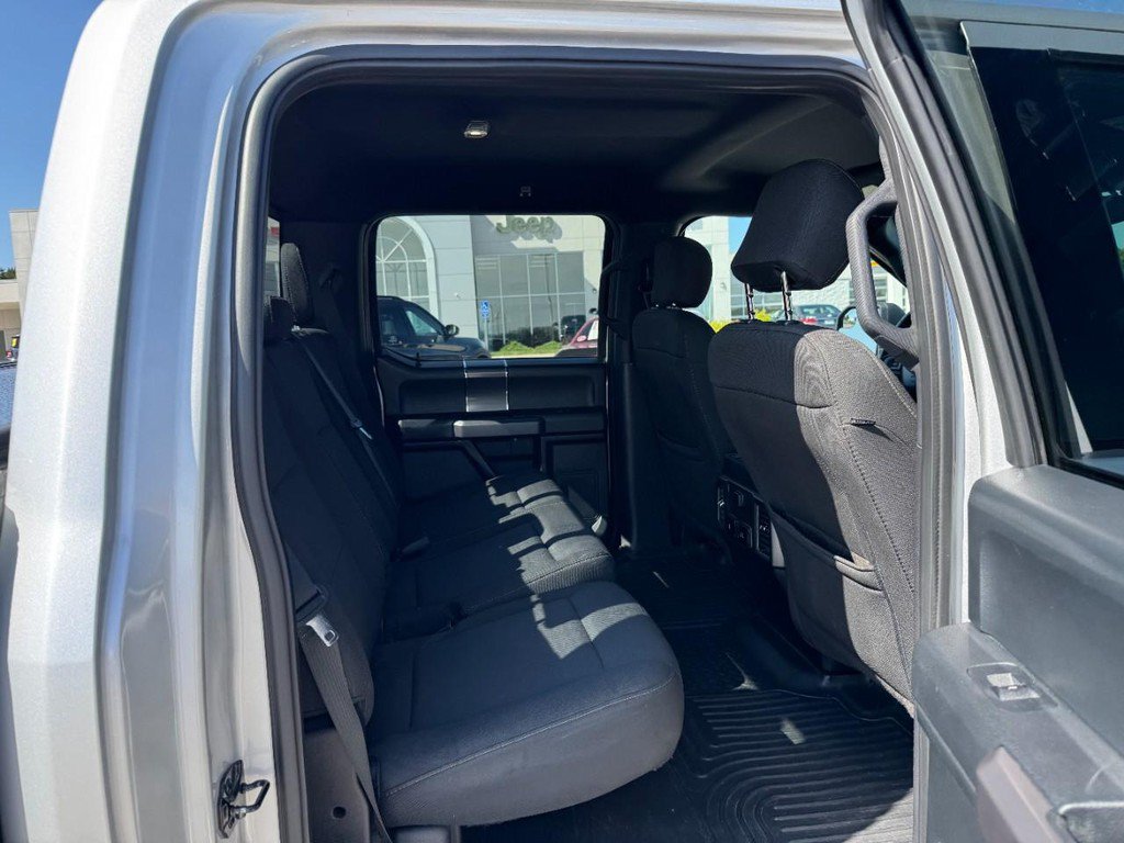 Used 2018 Ford F150 XLT w/ Equipment Group 302A Luxury AWD/4WD image 13