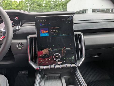 New 2025 GMC Acadia Elevation w/ Elevation Premium Package image 17