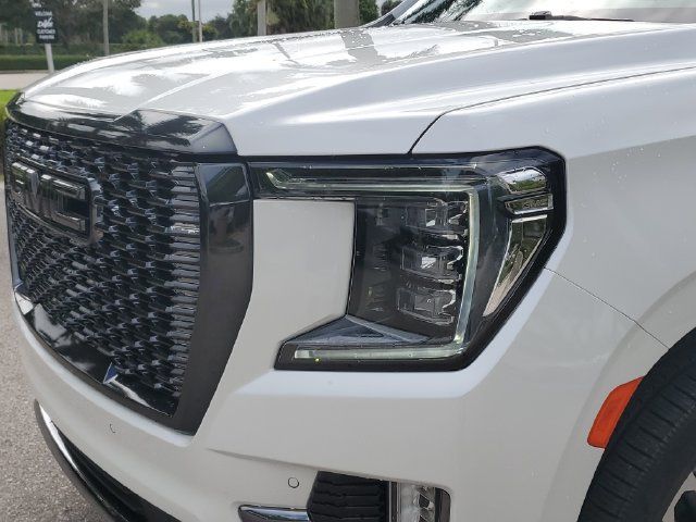 Certified 2023 GMC Yukon XL Denali Ultimate AWD/4WD image 10