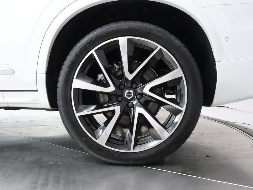 Used 2023 Volvo XC90 B6 Plus AWD/4WD image 41