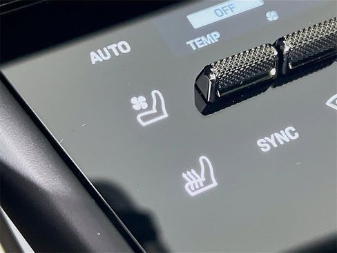 New 2026 Porsche Cayenne Turbo image 23