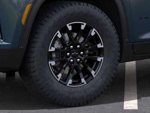 New 2026 Chevrolet Traverse Z71 w/ Driver Confidence Package image 9