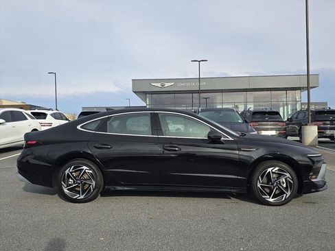 New 2026 Hyundai Sonata SEL image 2