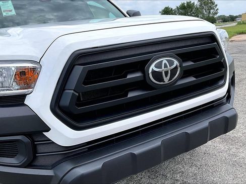 Used 2023 Toyota Tacoma SR RWD image 28