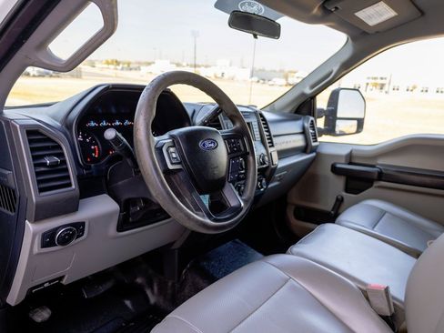 Used 2018 Ford F250 XL image 9