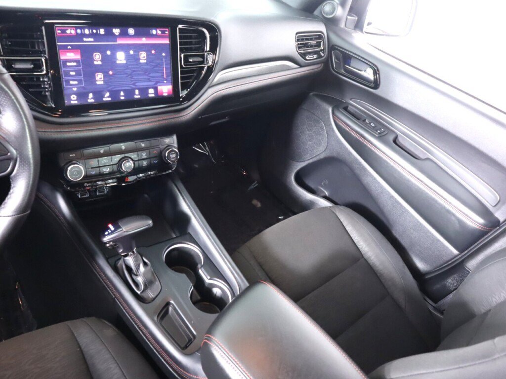 Used 2025 Dodge Durango GT w/ Trailer Tow Group IV RWD image 31