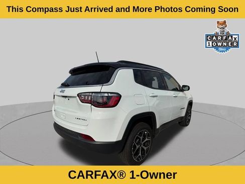 Used 2025 Jeep Compass Limited AWD/4WD image 2