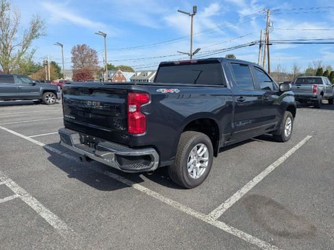Used 2024 Chevrolet Silverado 1500 LT image 7