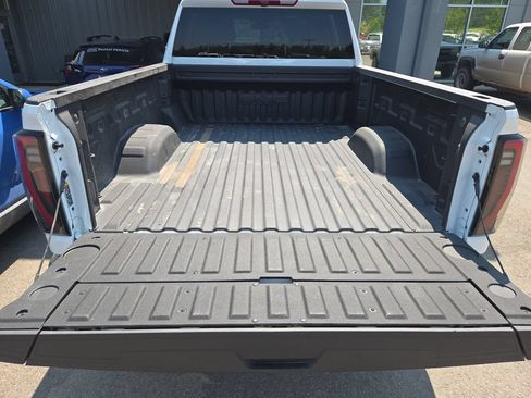 Used 2026 GMC Sierra 2500 AT4 AWD/4WD image 28