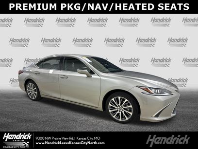 Used 2020 Lexus ES 300h w/ Premium Package