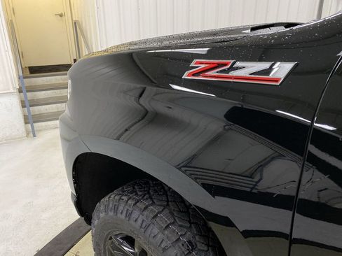 Used 2022 Chevrolet Silverado 1500 LT Trail Boss image 27