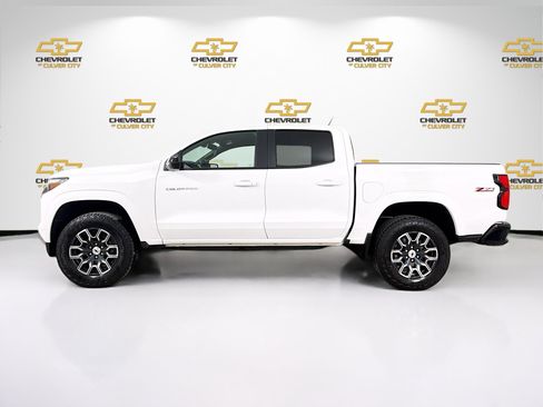 Used 2023 Chevrolet Colorado Z71 w/ Z71 Convenience Package 2 AWD/4WD image 5