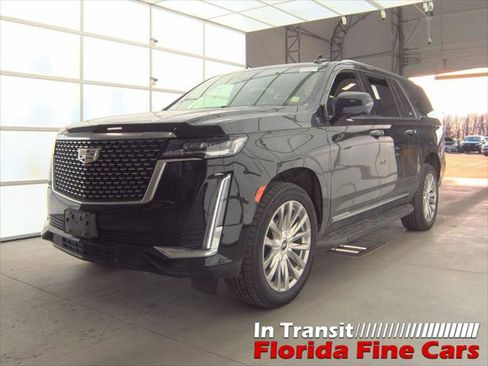 Used 2022 Cadillac Escalade ESV Luxury image 2