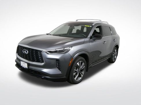 Certified 2025 INFINITI QX60 Luxe w/ Cargo Package AWD/4WD image 9