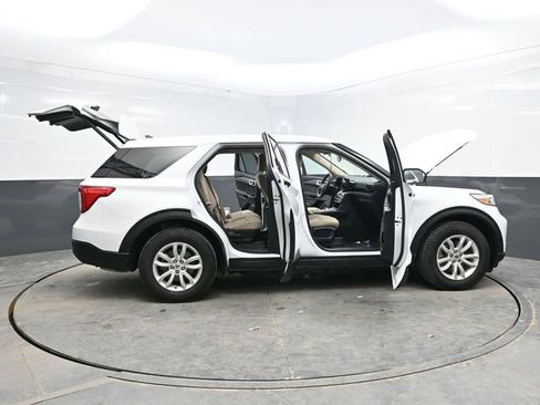 Used 2021 Ford Explorer Base image 47