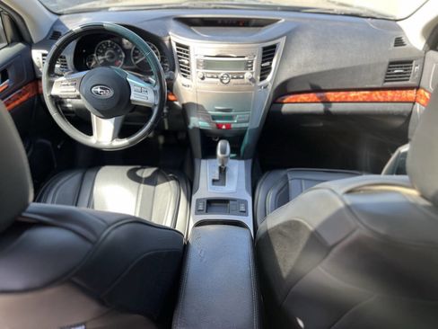 Used 2011 Subaru Outback 3.6R Limited w/ PWR Moonroof Pkg AWD/4WD image 26