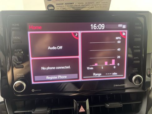 Used 2022 Toyota Corolla LE w/ LE Convenience Package FWD image 31