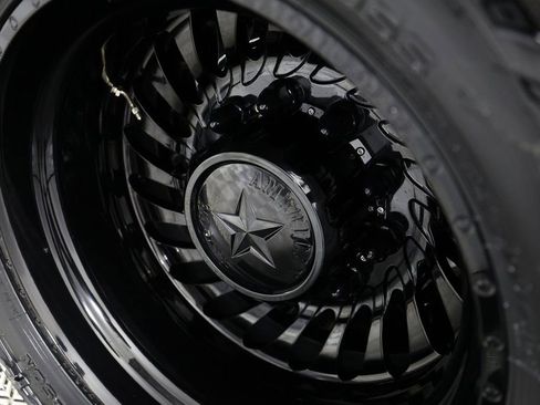 Used 2026 Ford F450 Platinum w/ FX4 Off-Road Package image 51