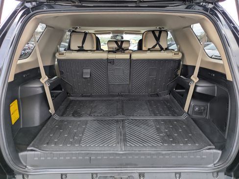 Used 2016 Toyota 4Runner SR5 Premium image 7