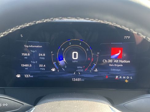 Used 2025 Chevrolet Traverse LT image 23