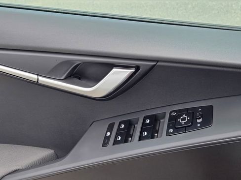 New 2026 Kia Niro LX FWD image 15