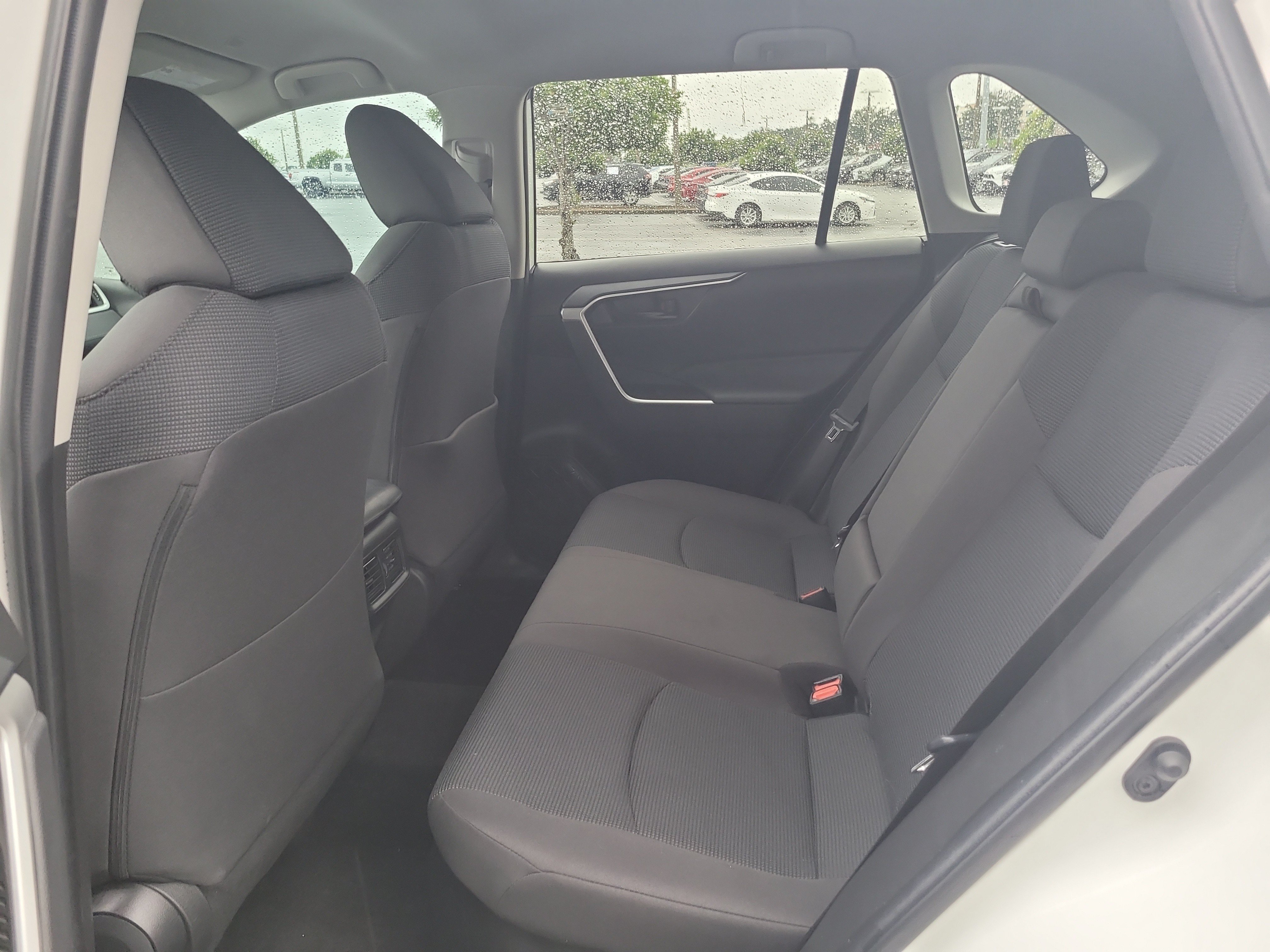 Used 2023 Toyota RAV4 LE AWD/4WD image 14