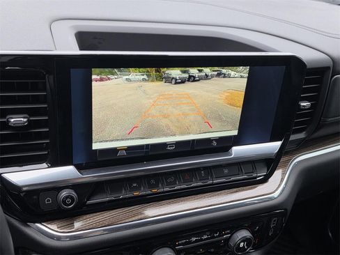 Used 2025 Chevrolet Silverado 1500 LT w/ All Star Edition Plus image 13