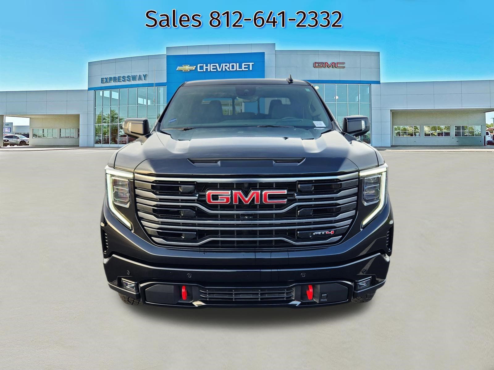 Used 2025 GMC Sierra 1500 AT4 w/ AT4 Premium Package AWD/4WD image 2