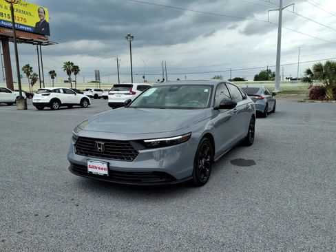 Certified 2025 Honda Accord SE image 4