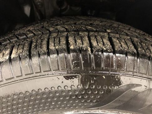 Used 2025 Toyota Camry LE image 27