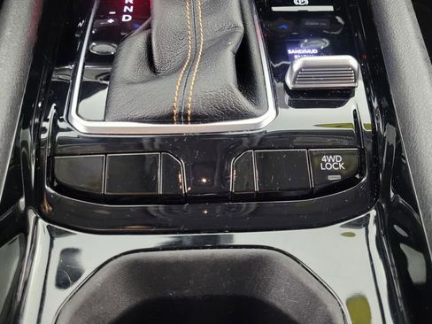 Used 2022 Jeep Compass Limited image 29