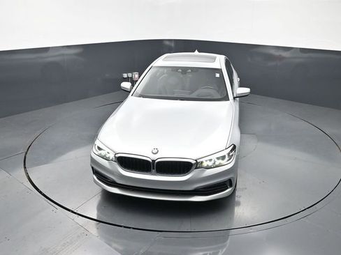 Used 2019 BMW 530i xDrive AWD/4WD image 18