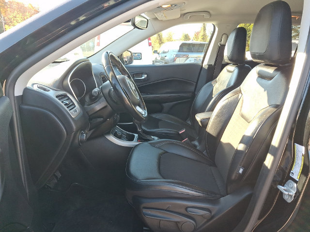 Used 2021 Jeep Compass Latitude AWD/4WD image 2