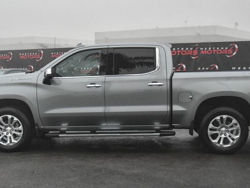 Used 2025 Chevrolet Silverado 1500 LTZ w/ Technology Package image 4