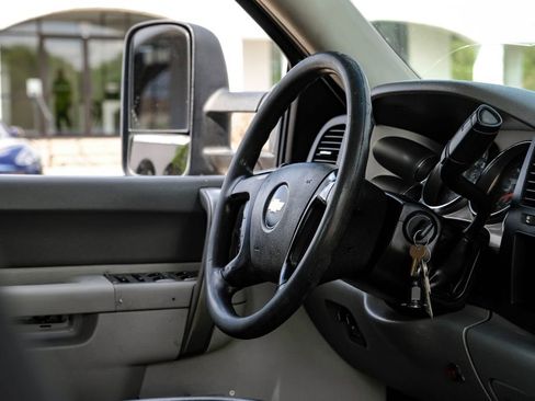 Used 2012 Chevrolet Silverado 3500 W/T w/ Skid Plate Package image 10