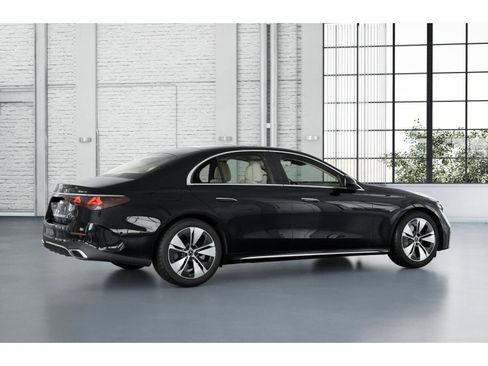 New 2026 Mercedes-Benz E 350 4MATIC Sedan image 19