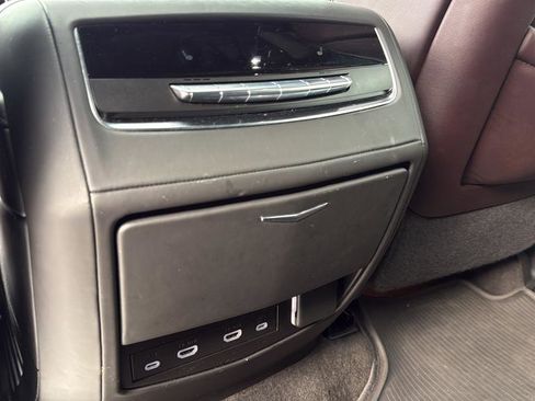 Certified 2022 Cadillac Escalade ESV Premium Luxury Platinum image 16