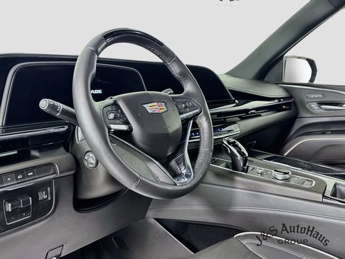 Used 2024 Cadillac Escalade Sport w/ LPO, ONYX Package AWD/4WD image 9