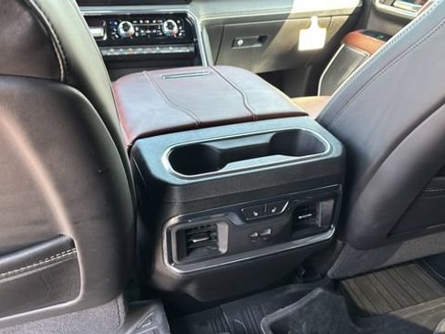 Used 2025 GMC Sierra 2500 Denali Ultimate AWD/4WD image 22