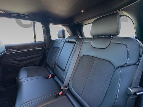 New 2026 Jeep Grand Cherokee Altitude AWD/4WD image 3