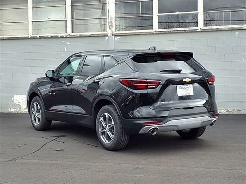 New 2026 Chevrolet Blazer LT image 3