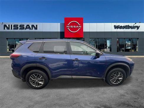 Used 2021 Nissan Rogue S image 5