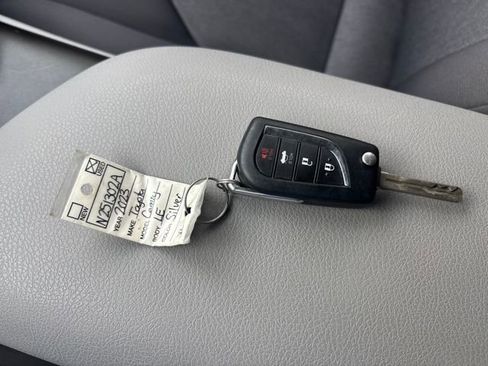 Used 2023 Toyota Camry LE image 17