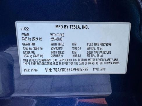 Used 2023 Tesla Model Y Long Range image 32