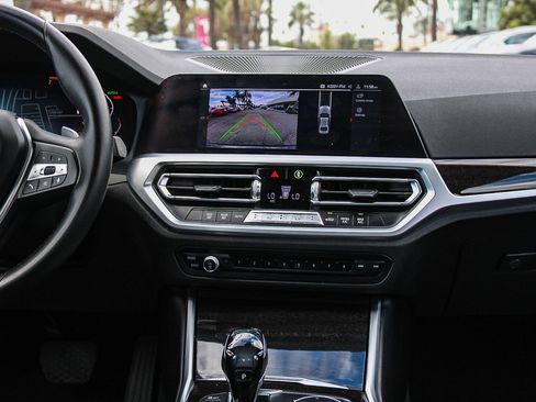 Used 2019 BMW 330i Sedan w/ Driving Assistance Package RWD image 13