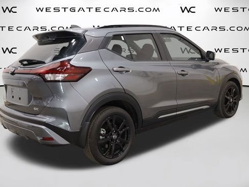 Used 2022 Nissan Kicks SR image 45
