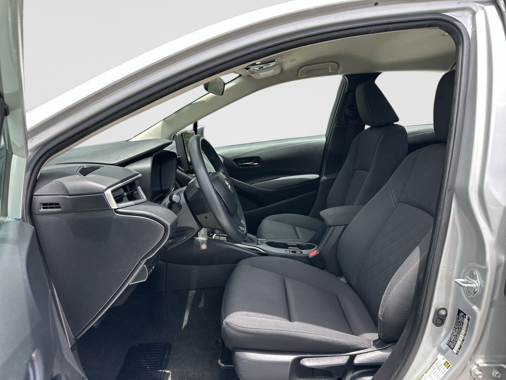 Used 2023 Toyota Corolla LE FWD image 19