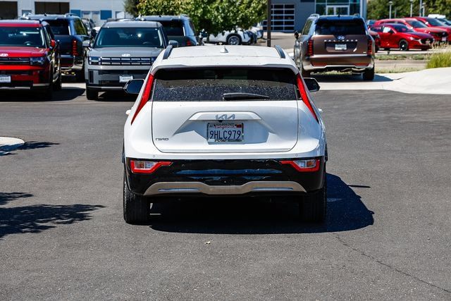 Used 2023 Kia Niro Wind FWD image 4