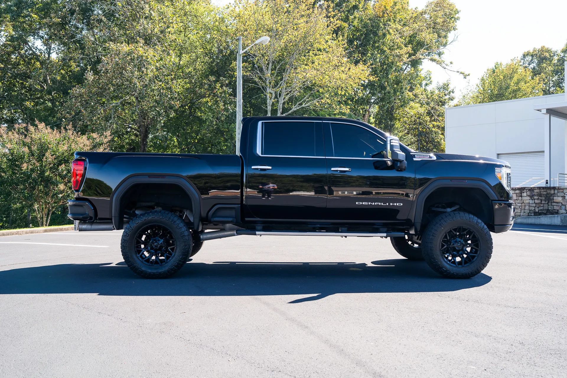 Used 2023 GMC Sierra 2500 Denali w/ Denali Ultimate Package AWD/4WD image 10