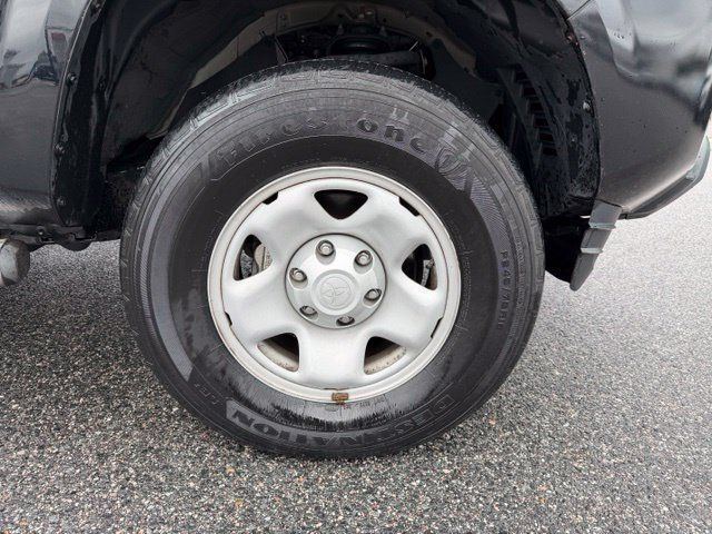 Used 2022 Toyota Tacoma SR AWD/4WD image 46